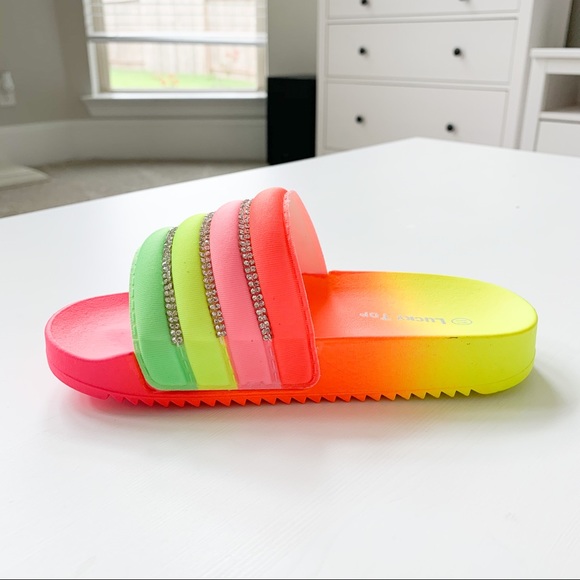 Lucky Top Rainbow Sandals Sterling-1K - Picture 3 of 9